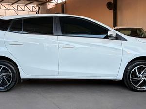 TOYOTA YARIS HA XLS15 2023/2023 - Miniatura 4